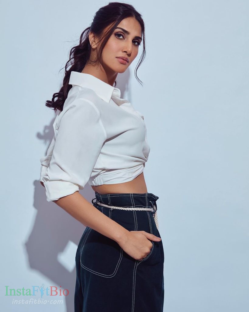 Vaani-Kapoor-Wallpapers-InstaFitBio-3-819x1024 Vaani Kapoor