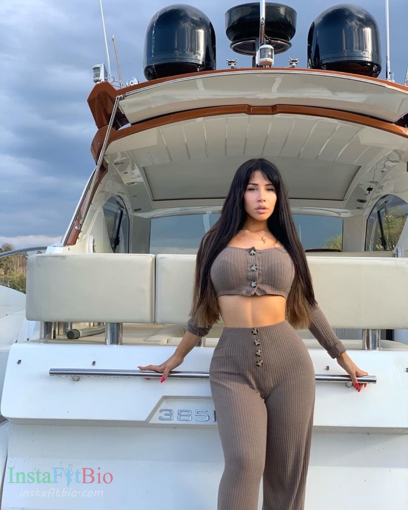 miravi-Wallpapers-InstaFitBio-8-819x1024 _miravi