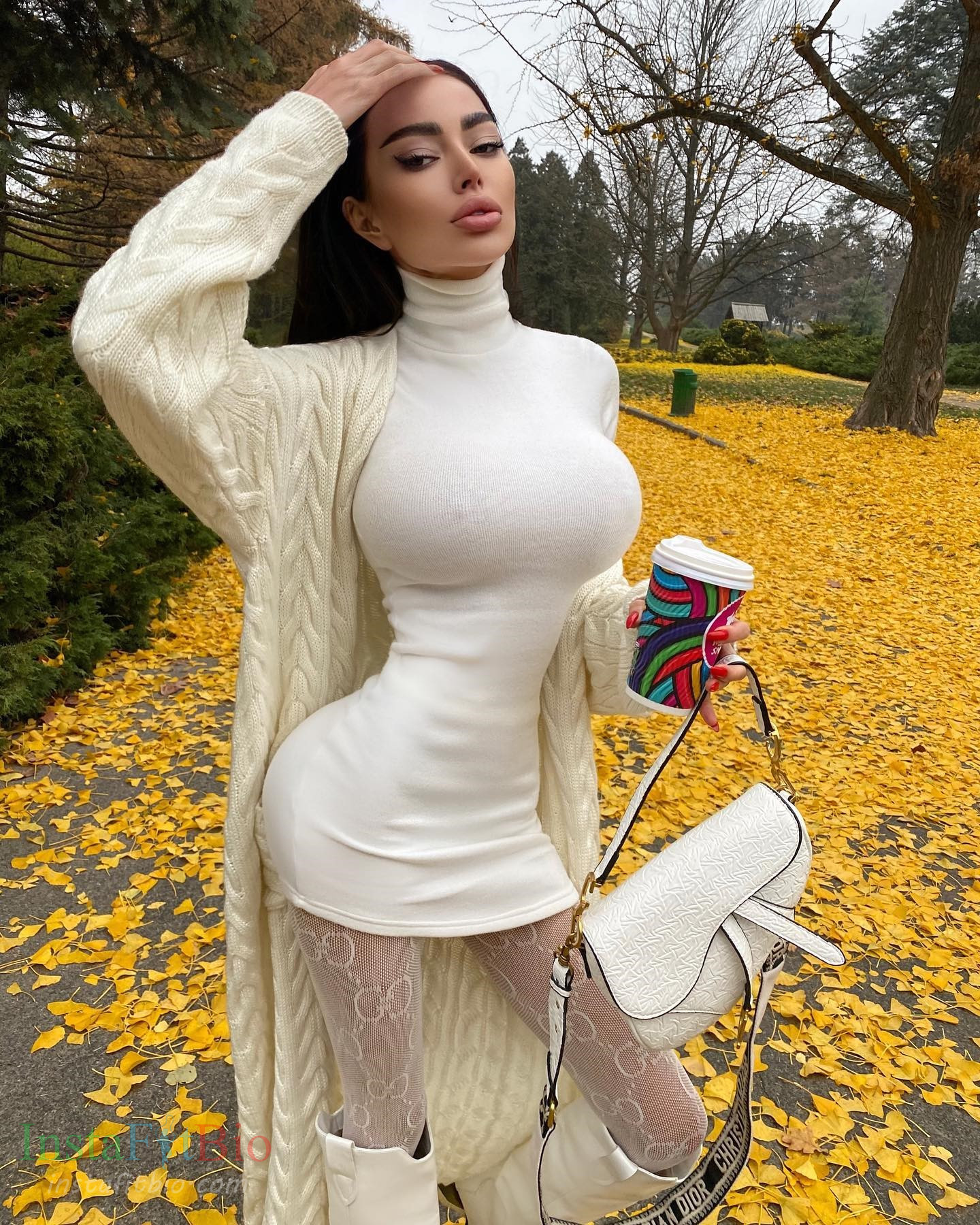 Alena-Star-Wallpapers-InstaFitBio-Alena-Omovych-Wallpapers-InstaFitBio-8 Alena Omovych