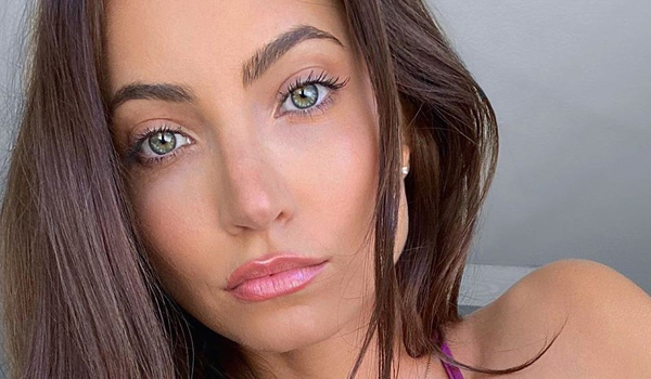 Anna Louise InstaFitBio