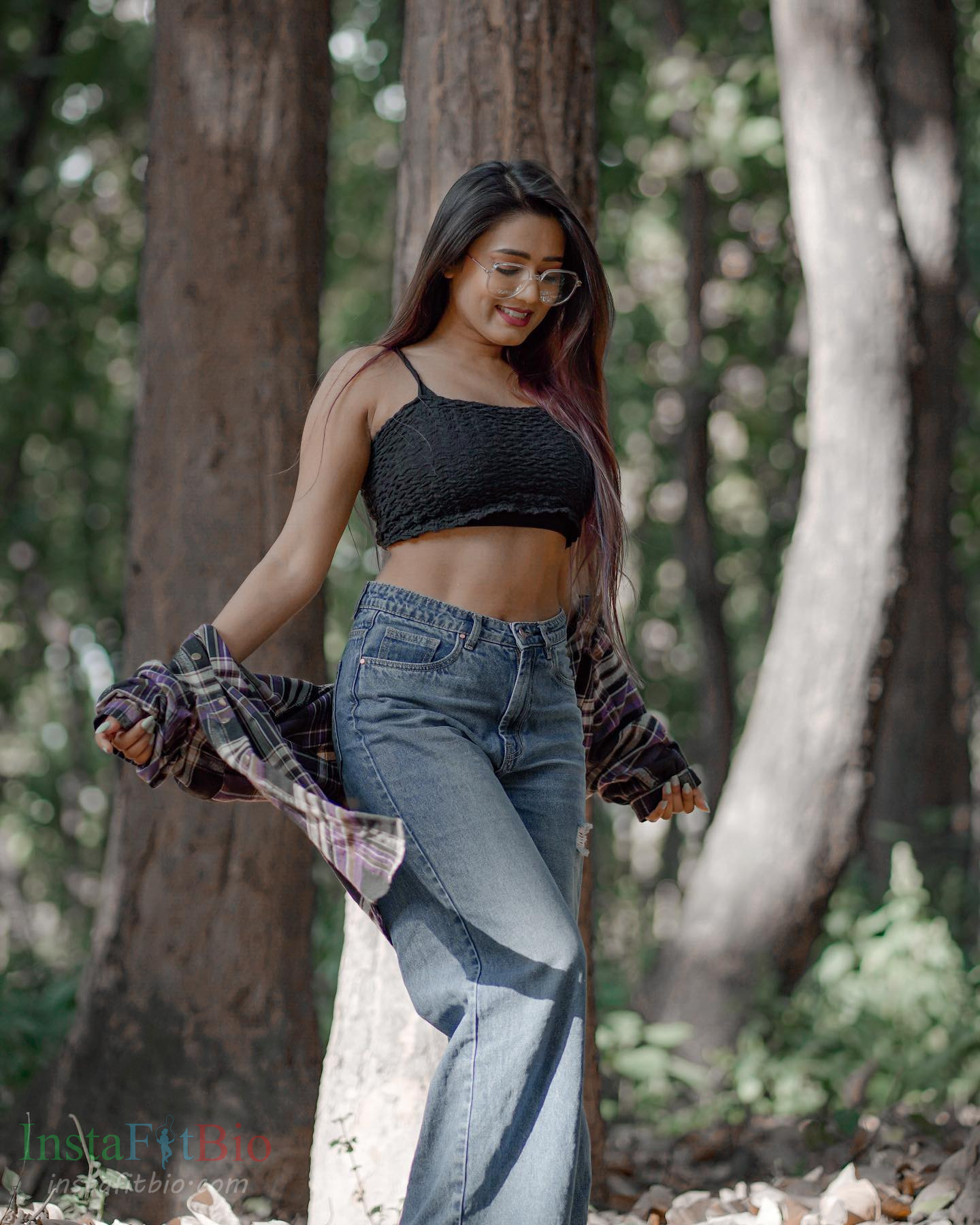 Garima-Chaurasia-Wallpapers-InstaFitBio-5 Garima Chaurasia