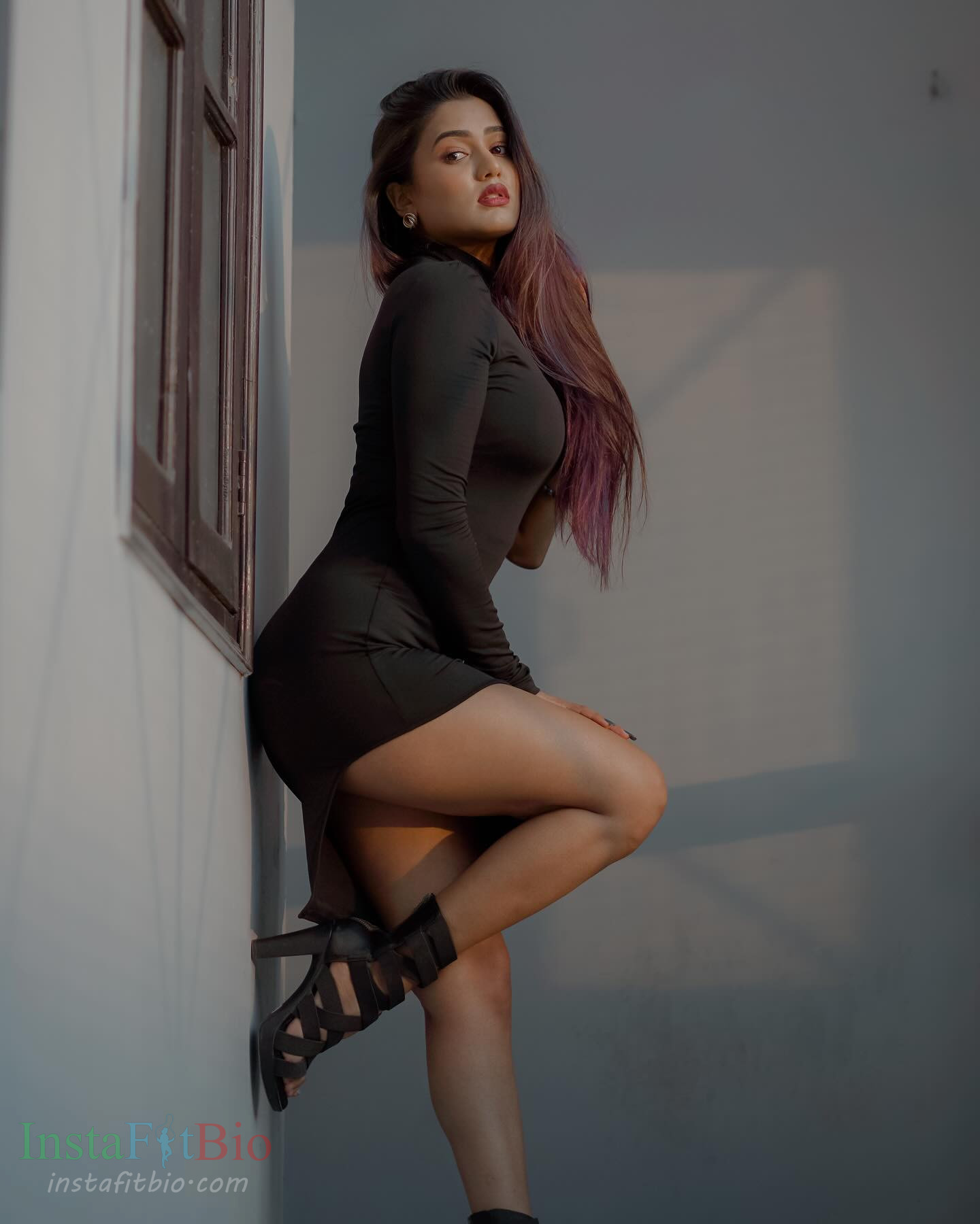 Garima-Chaurasia-Wallpapers-InstaFitBio-9 Garima Chaurasia