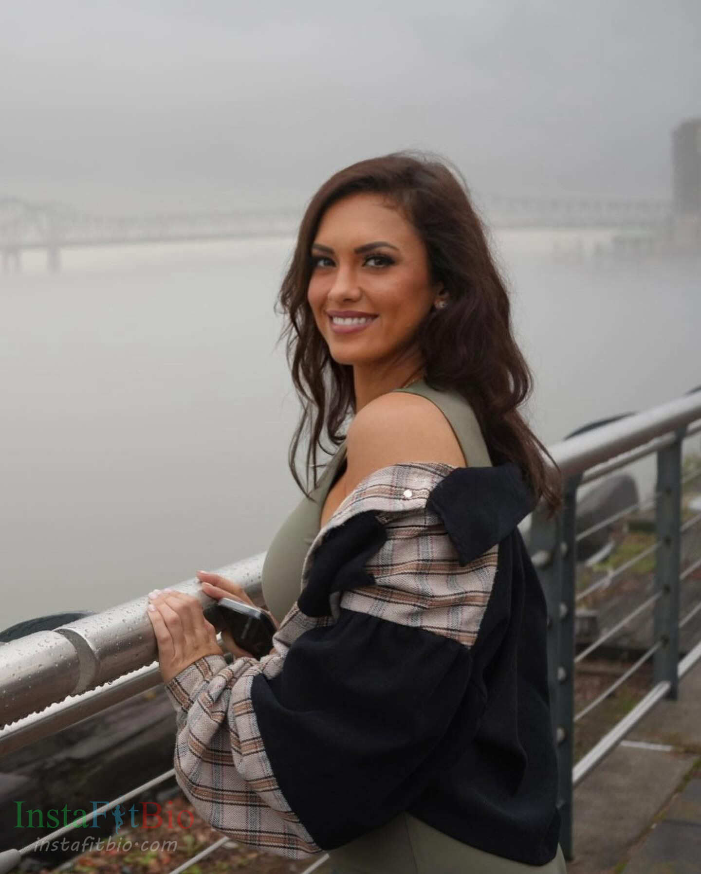 Amber-Fields-Wallpapers-InstaFitBio-4 Amber Fields