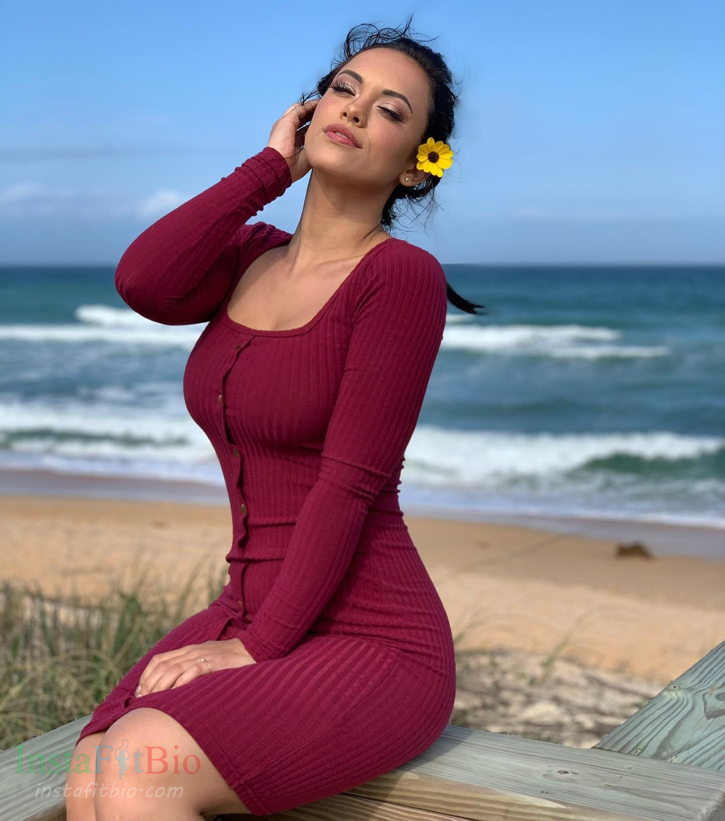 Amber-Fields-Wallpapers-InstaFitBio-6 Amber Fields