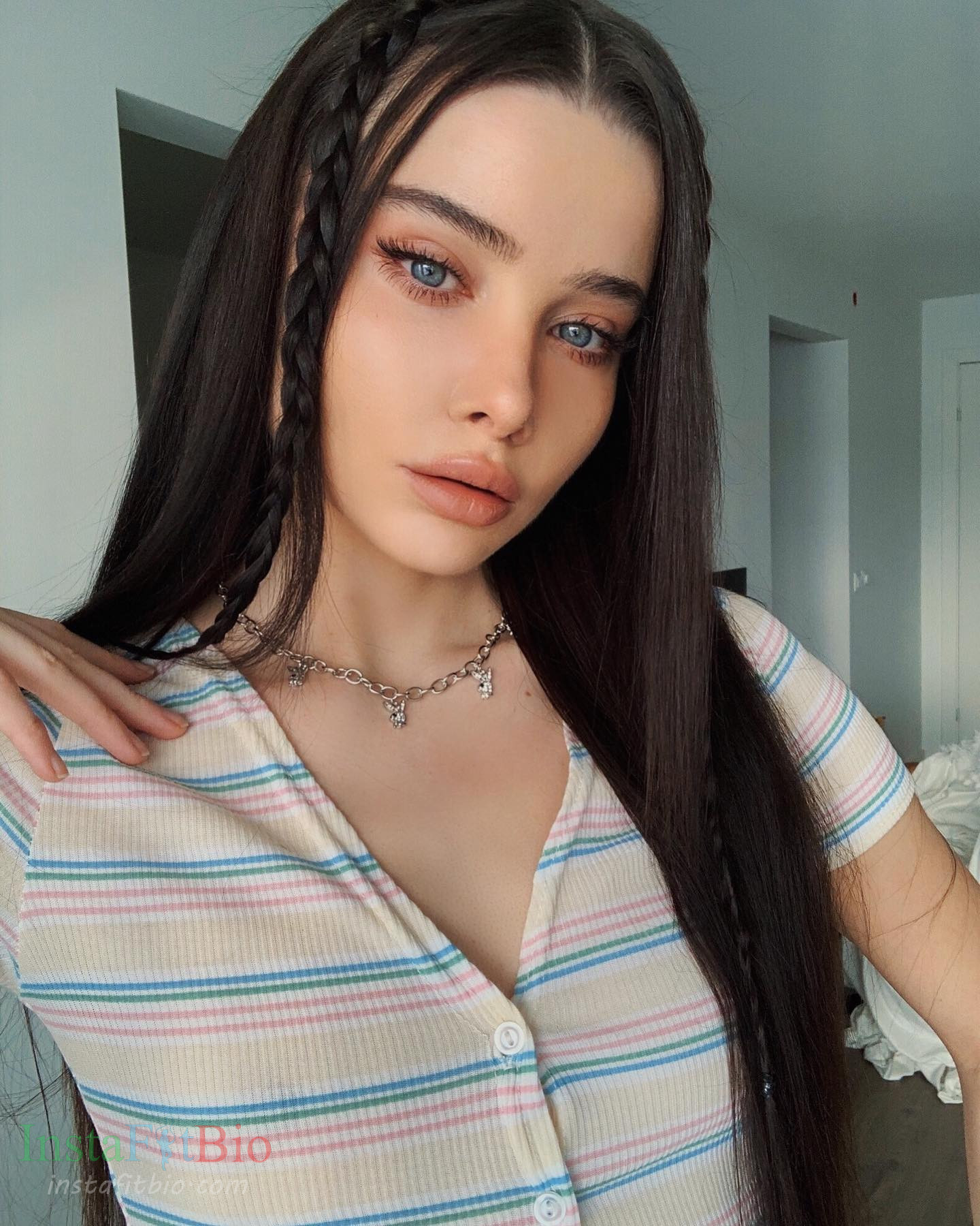 Kristy-Lani-Wallpapers-InstaFItBio-6 Kristy Lani