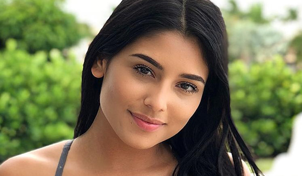 Mia Francis InstaFitBio