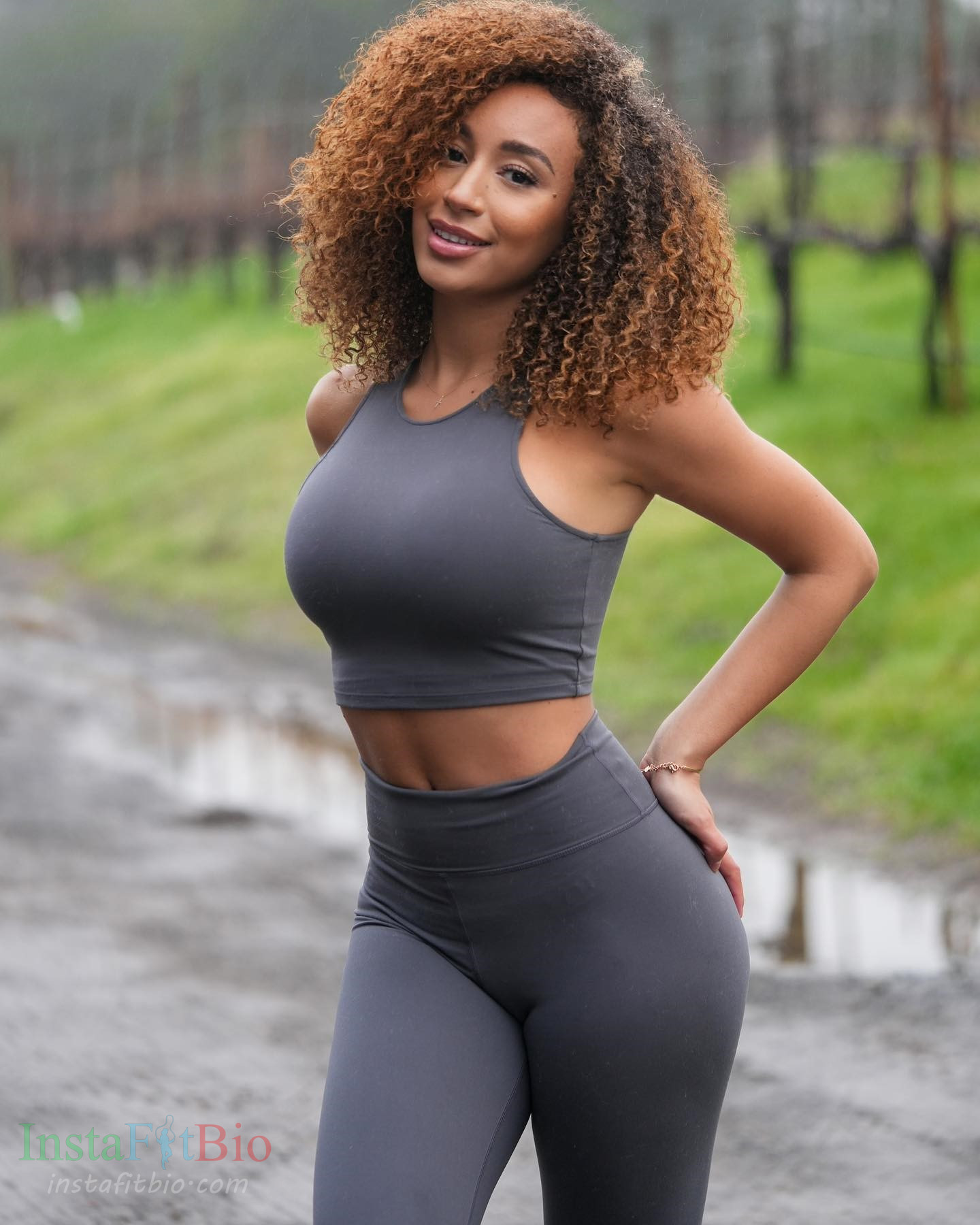 Caro-Vie-Lacad-Wallpapers-InstaFitBio-Caro-Viee-Wallpapers-InstaFItBio-1 Caro Viee