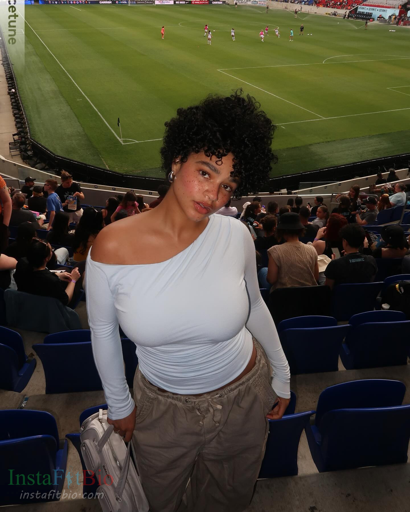 Aiyana-Wallpapers-InstaFitBio-Aiyana-Lewis-Wallpapers-InstaFitBio-Aiyana-A.-Lewis-Wallpapers-InstaFitBio-3 Aiyana A. Lewis