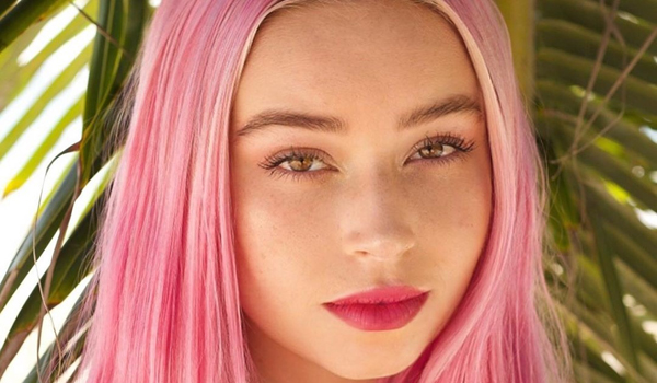 Kelly Lauren InstaFitBio