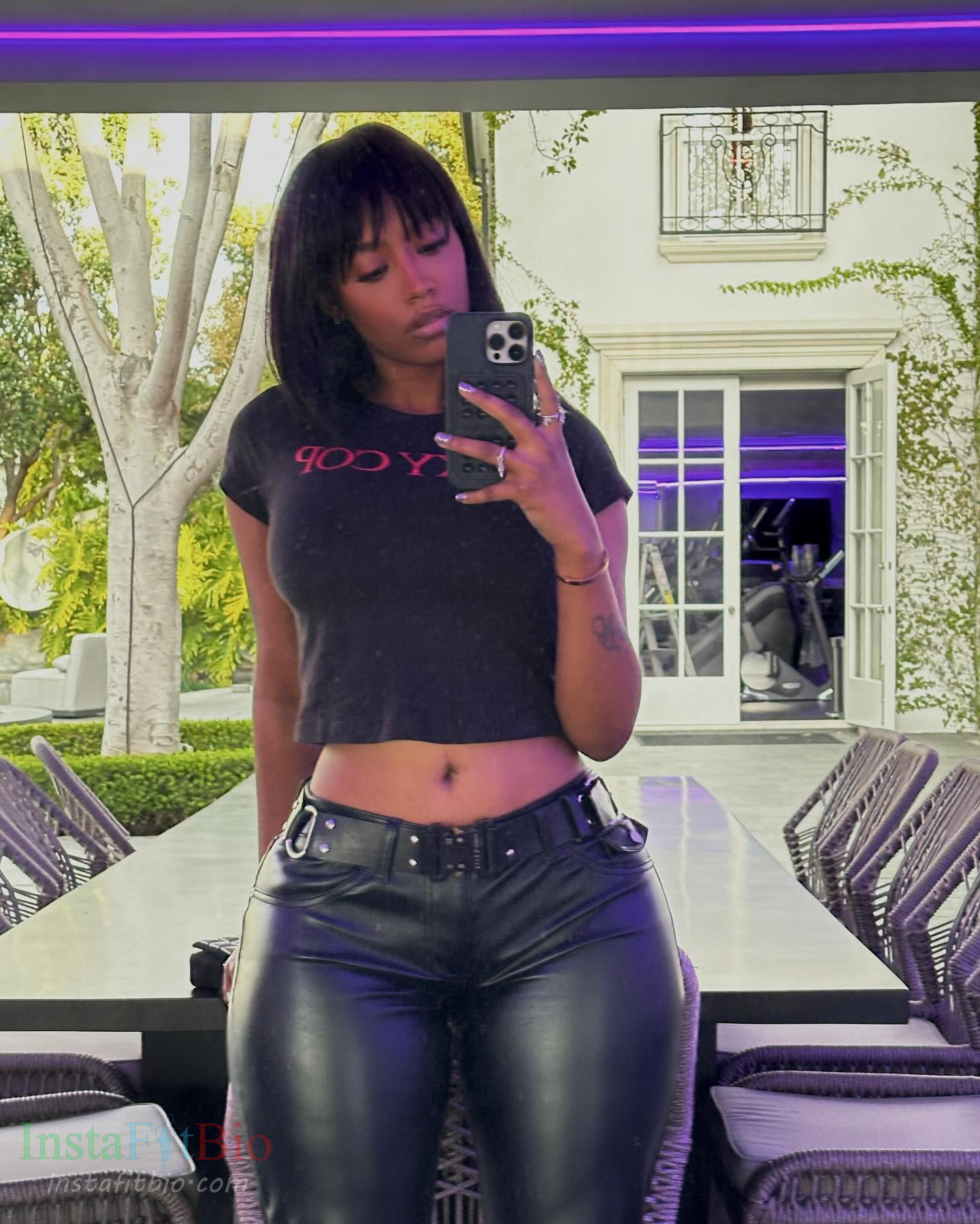 Raven-Tracy-Wallpapers-InstaFItBio-4 Raven Tracy