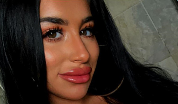 Rebecca Beverley InstaFitBio