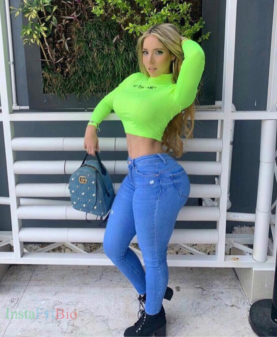 Vanessa-Bohorquez-Wallpapers-InstaFitBio-8 Vanessa Bohorquez