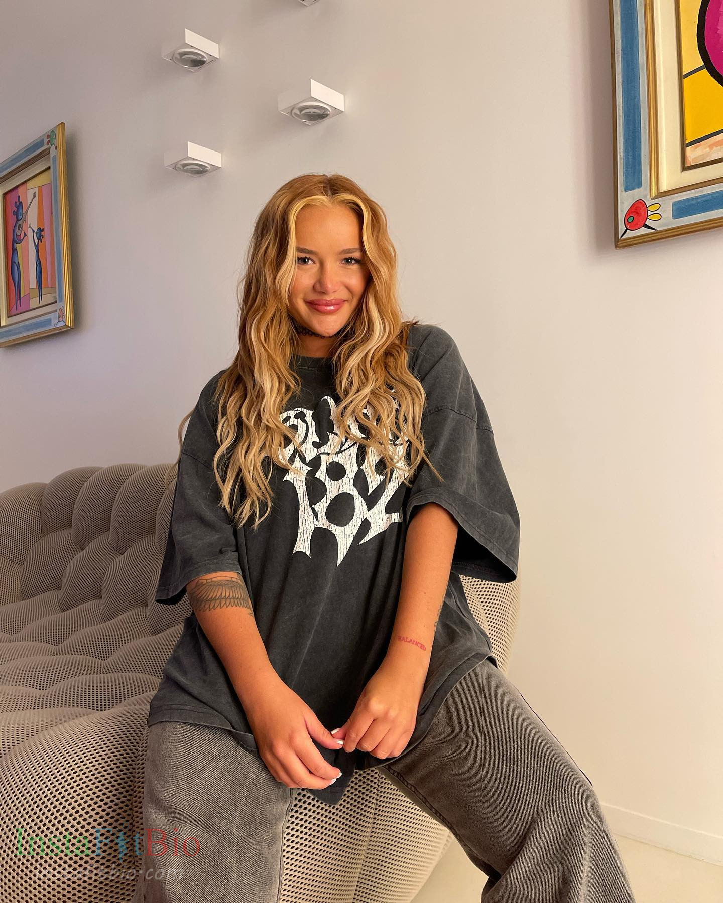 Victoria-Mehault-Wallpapers-InstaFitBio-5 Victoria Mehault