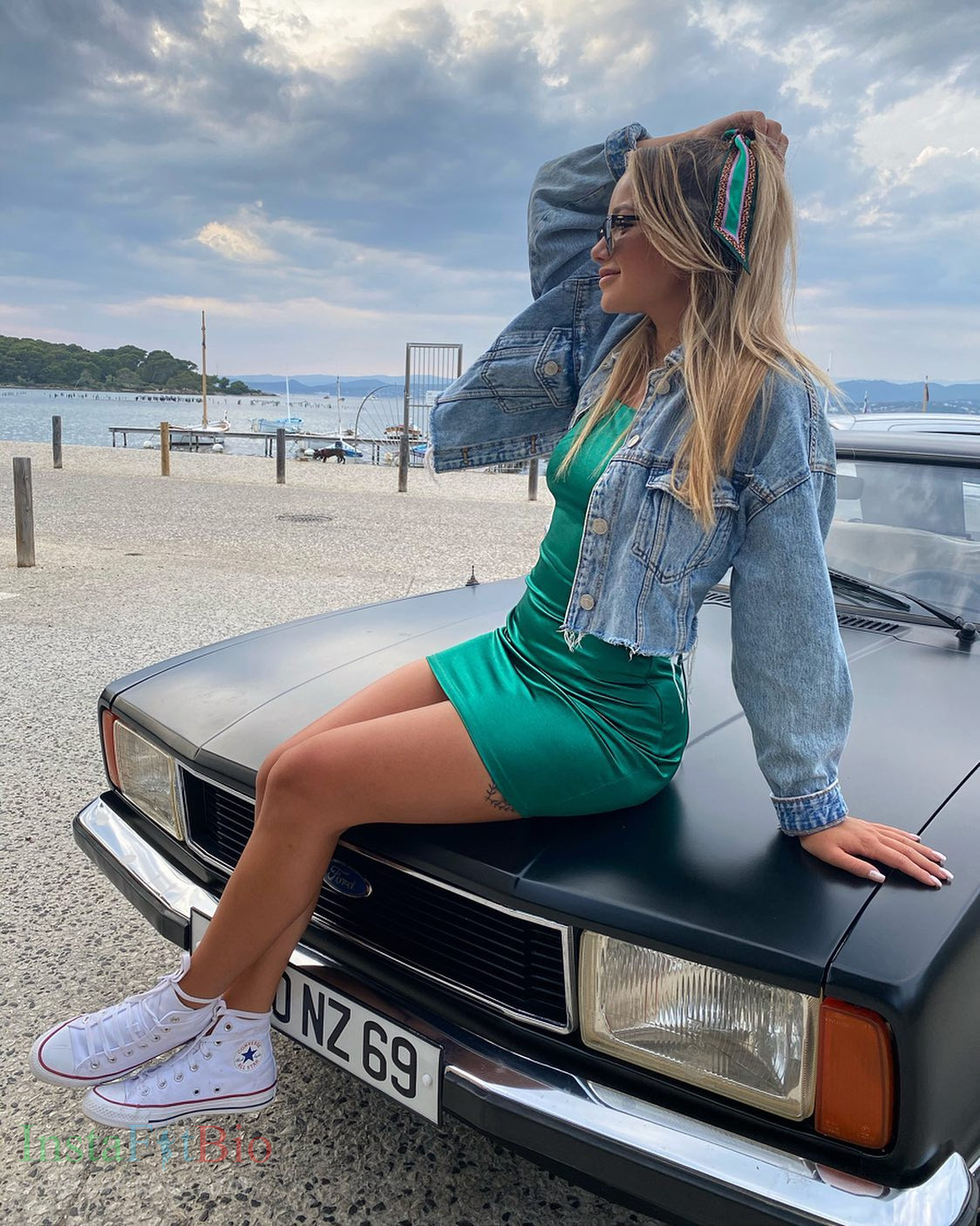 Victoria-Mehault-Wallpapers-InstaFitBio-7 Victoria Mehault