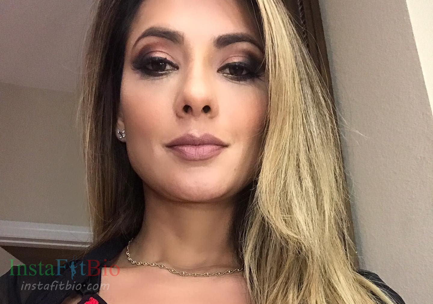 Vivi-Castrillon-Wallpapers-InstaFitBio-7 Vivi Castrillon