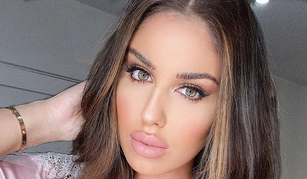 Anna Vakili InstaFitBio