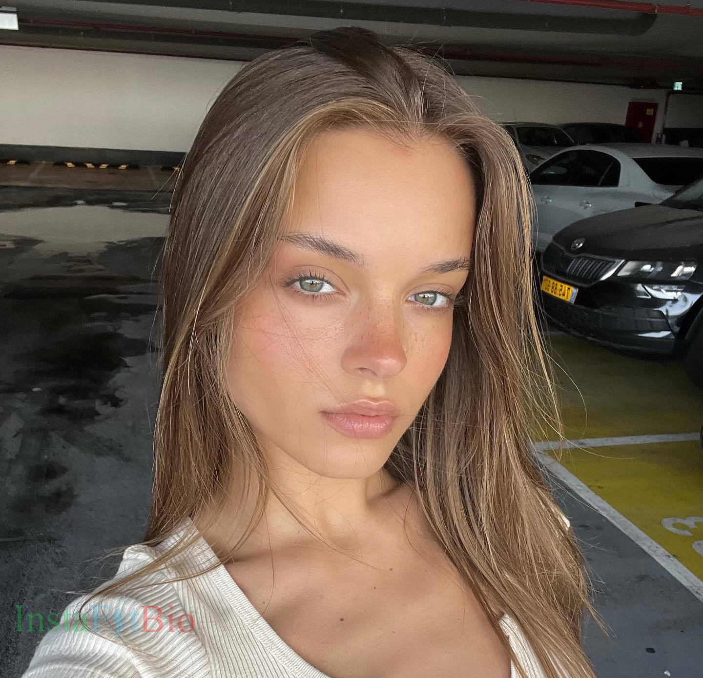 Anna-Zak-Wallpapers-InstaFitBio-10 Anna Zak