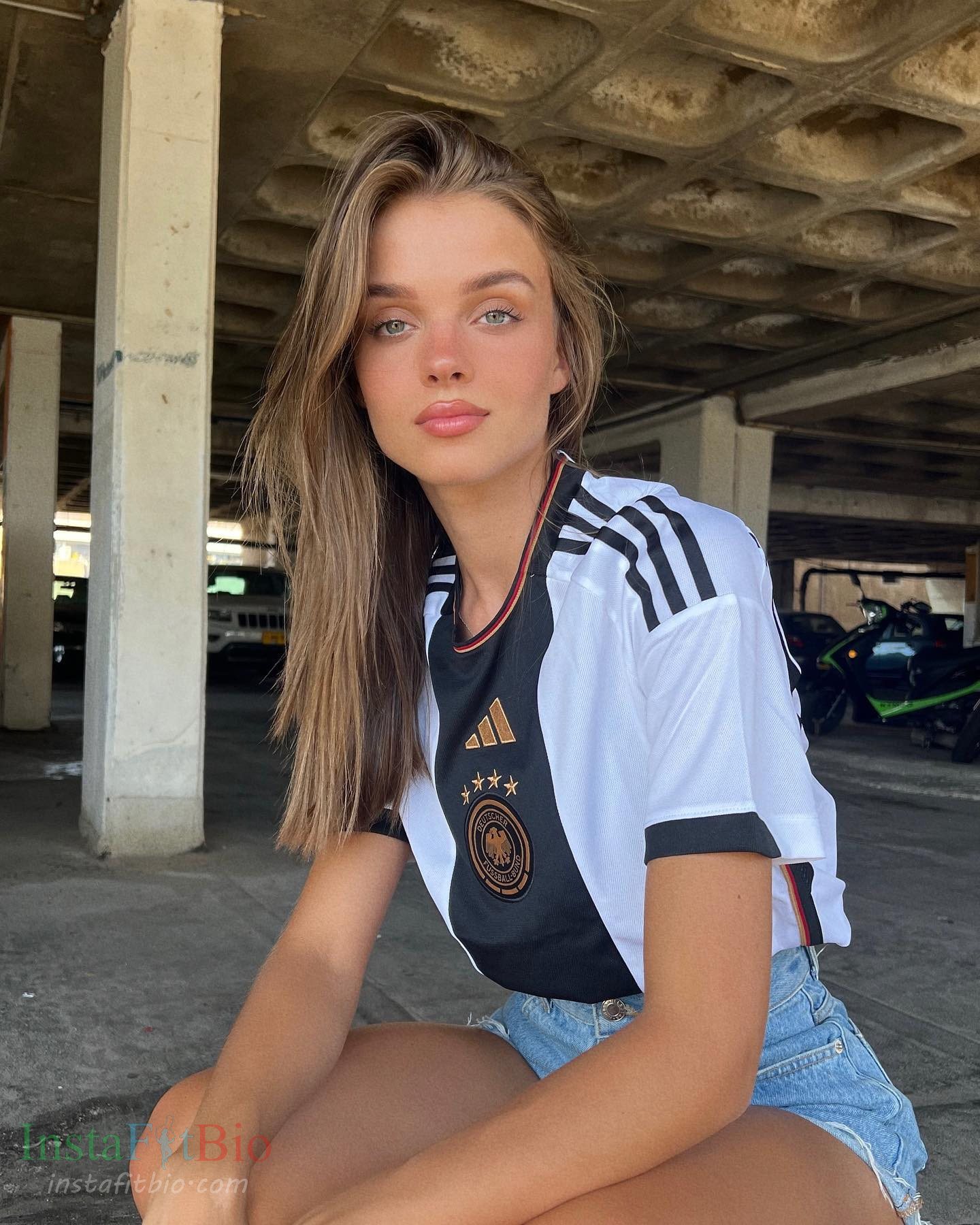 Anna-Zak-Wallpapers-InstaFitBio-7 Anna Zak