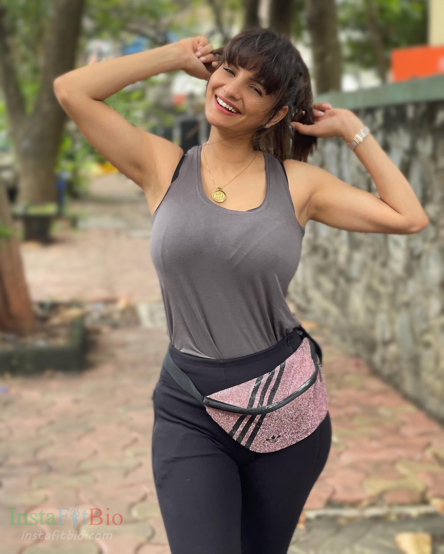 Anveshi-Jain-Wallpapers-InstaFItBio-1 Anveshi Jain