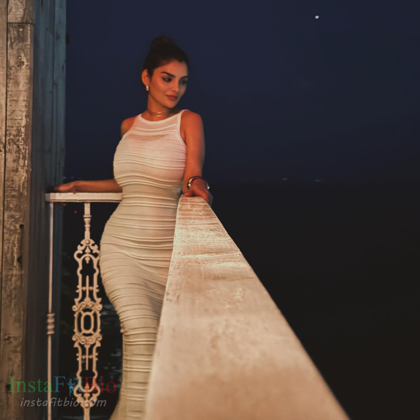 Anveshi-Jain-Wallpapers-InstaFItBio-6 Anveshi Jain