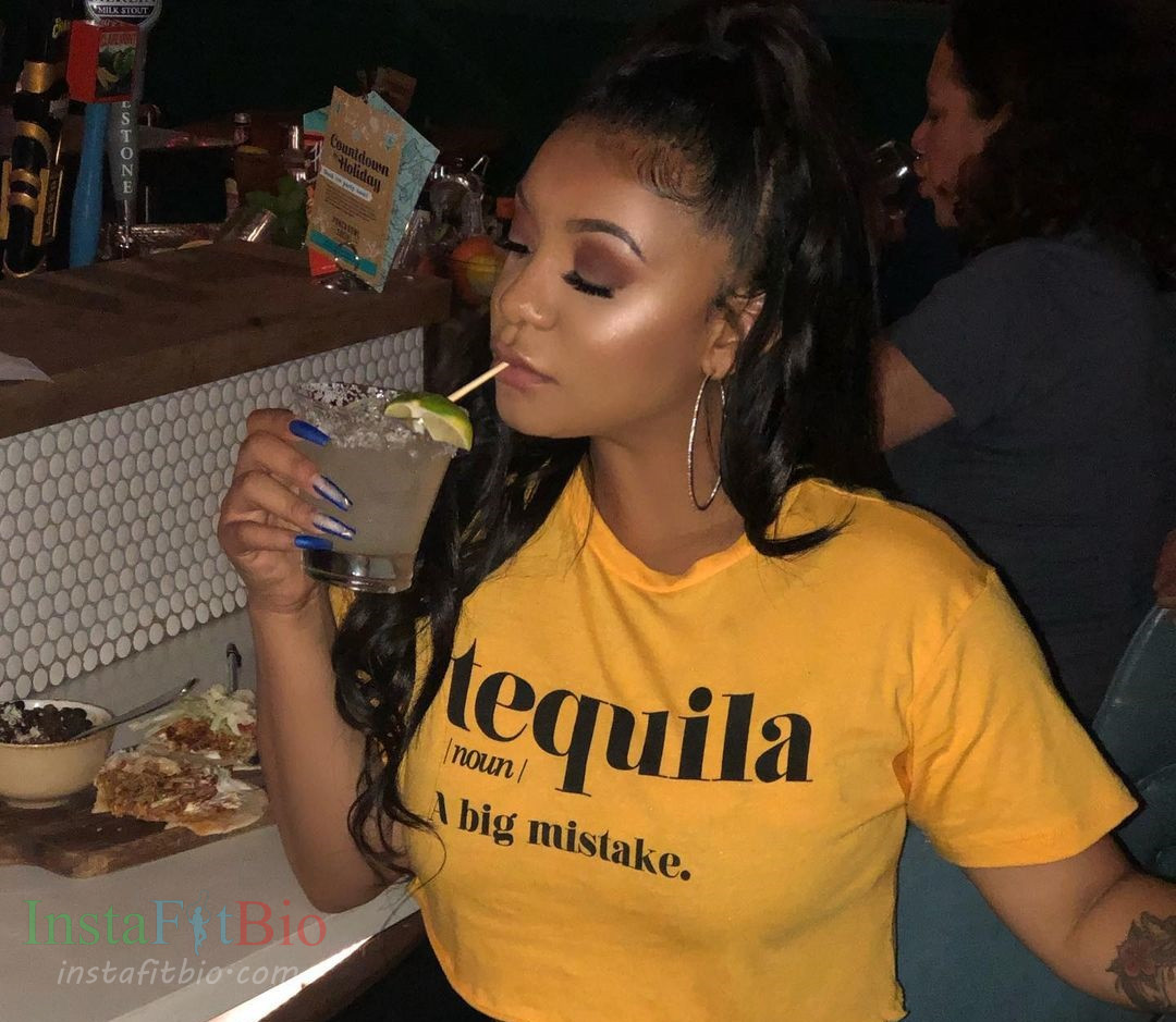 Carlina-Lawson-Wallpapers-InstaFitBio-5 Carlina Lawson