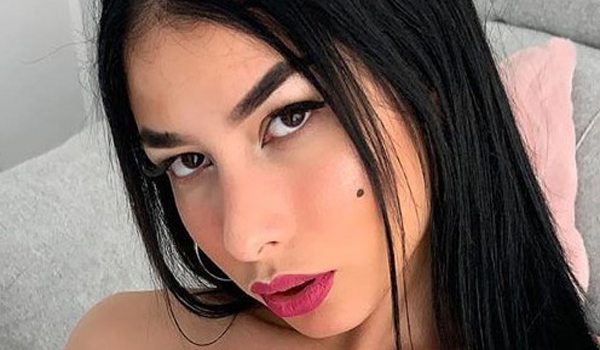 Chloe Celeb InstaFitBio