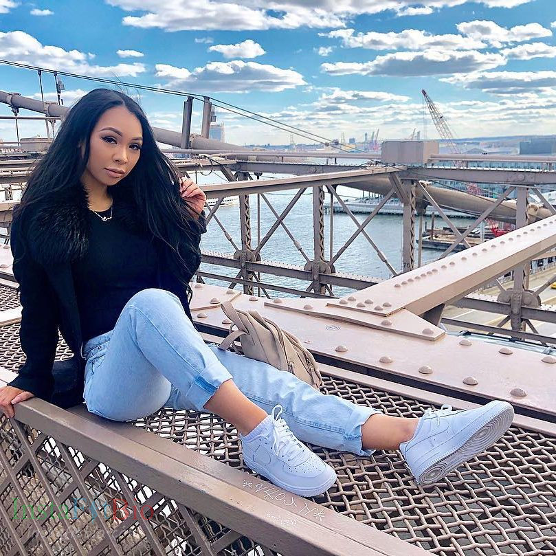 Janis-True-Wallpapers-InstaFitBio-5 Janis True