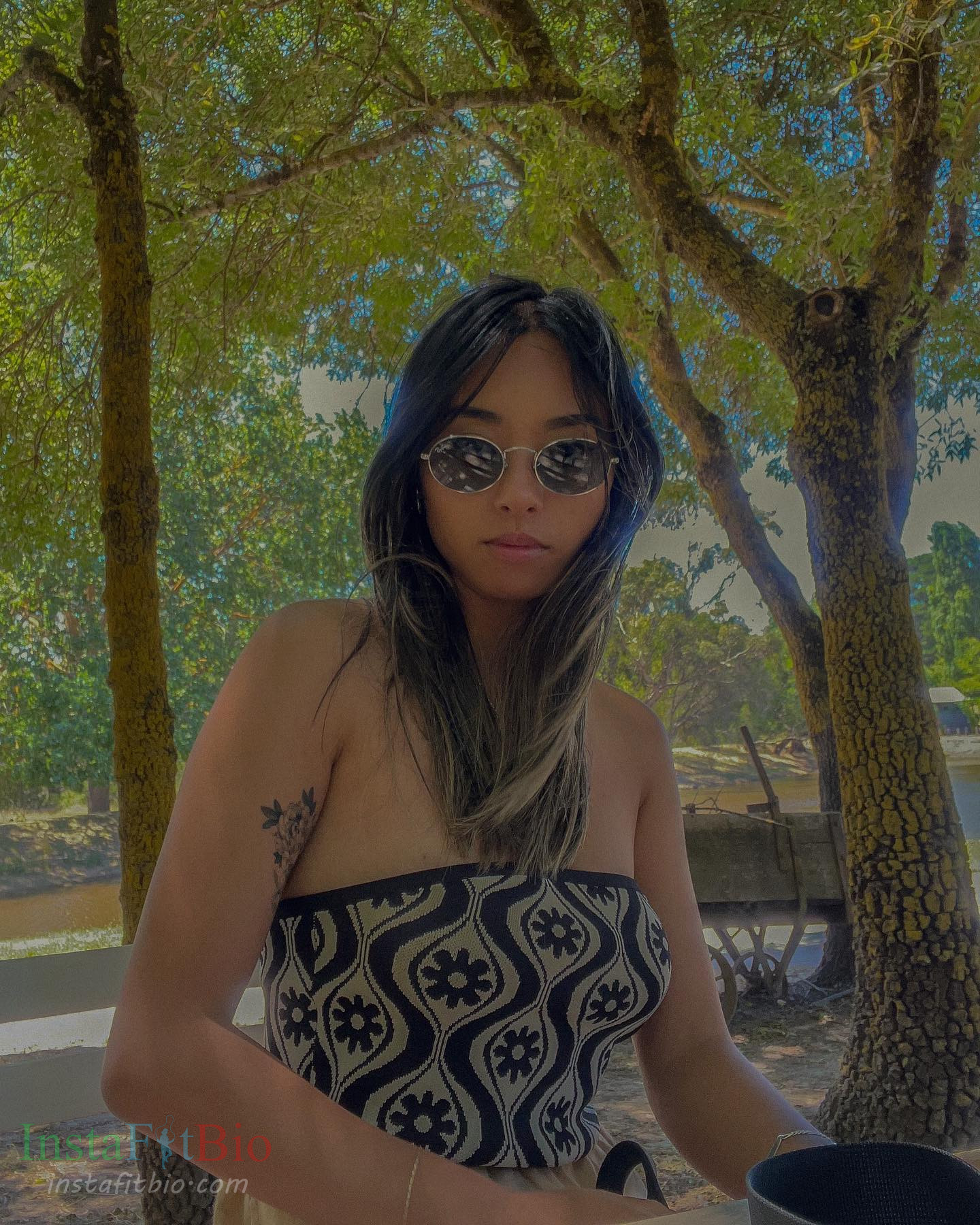 Karen-Luk-Wallpapers-InstaFitBio-2 Karen Luk