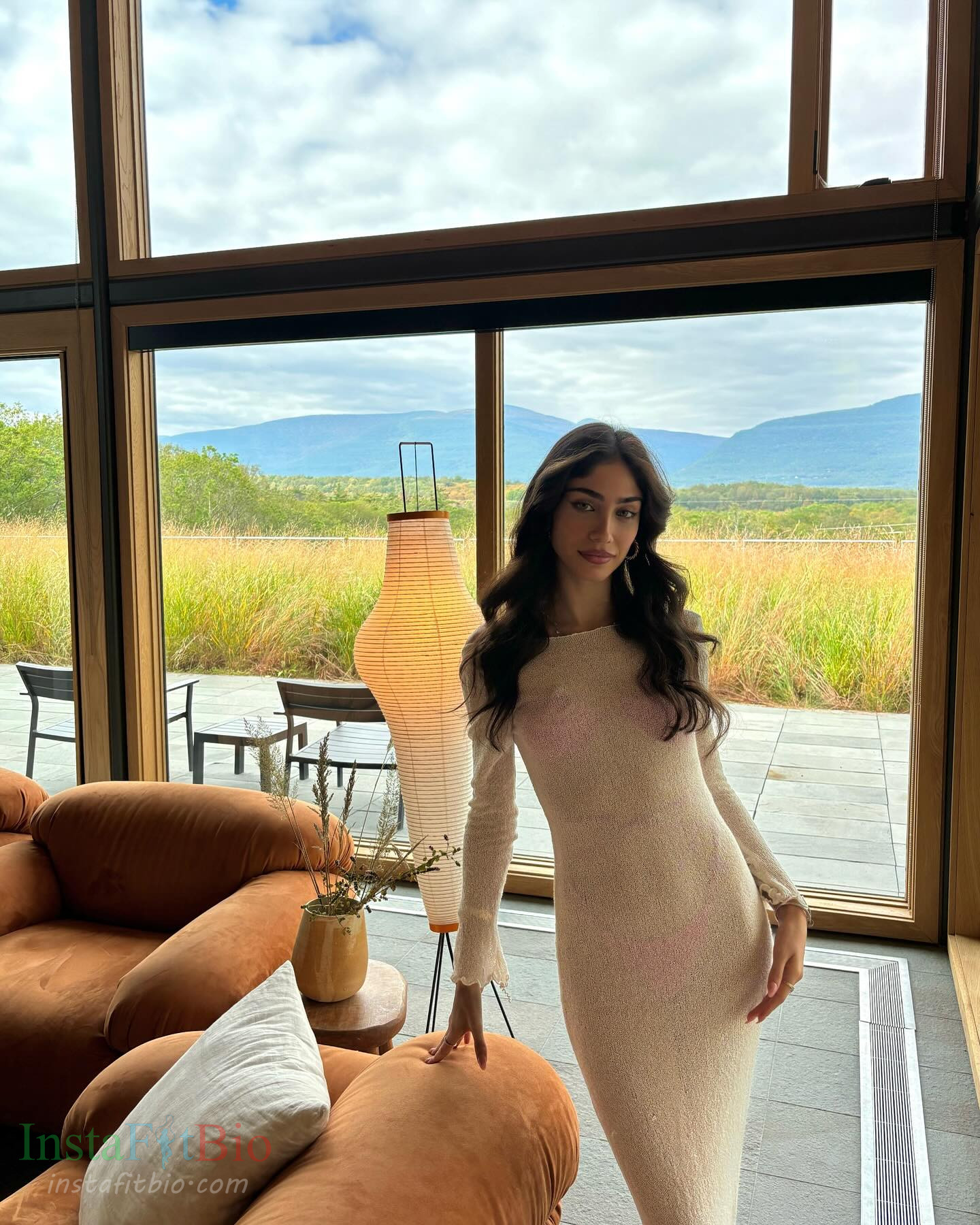 Liz-Itach-Wallpapers-InstaFitBio-5 Liz Itach