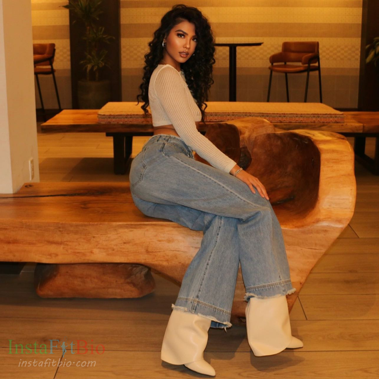 Phi-Tran-Wallpapers-InstaFitBio-5 Phi Tran