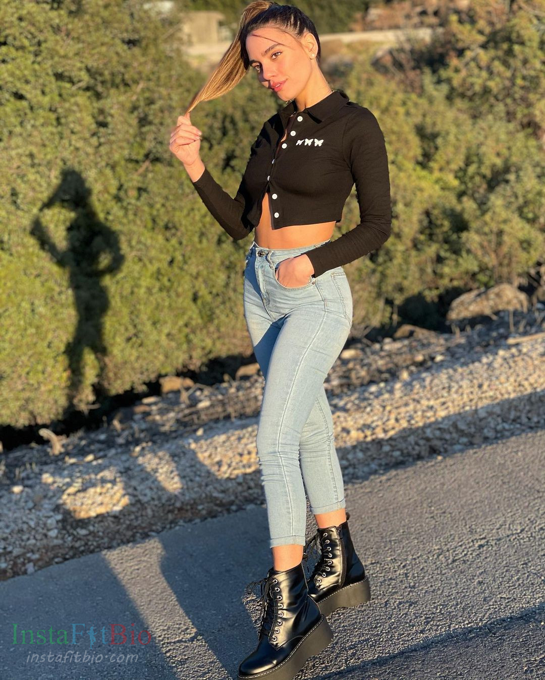 SKY-BUSKILA-OHANA-Wallpapers-InstaFitBio-1 Sky Buskila