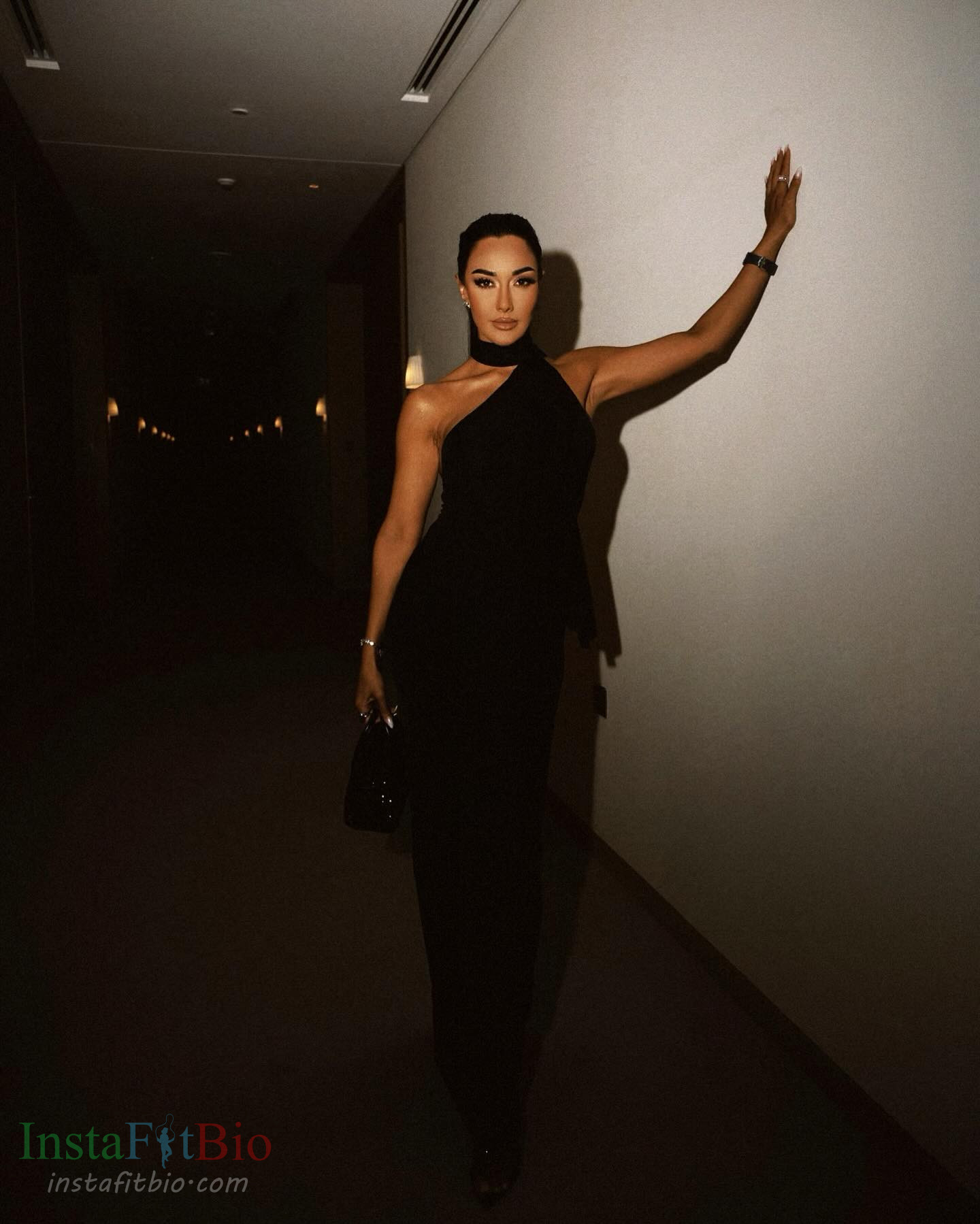 Sadaf-Taherian-Wallpapers-InstaFitBio-4 Sadaf Taherian