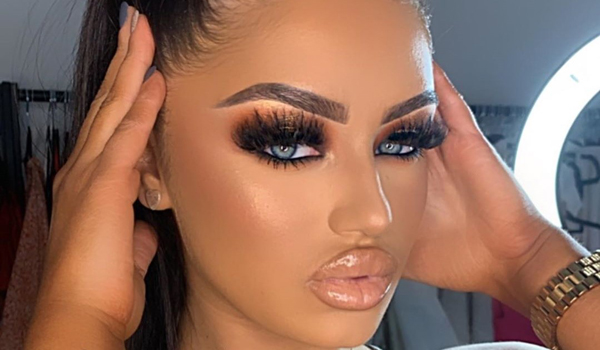 Tia Christofi InstaFitBio