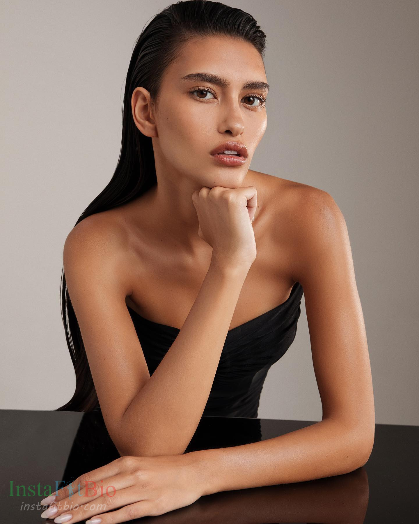 Zuf-Capelli-Wallpapers-InstaFitBio-5 Zuf Capelli