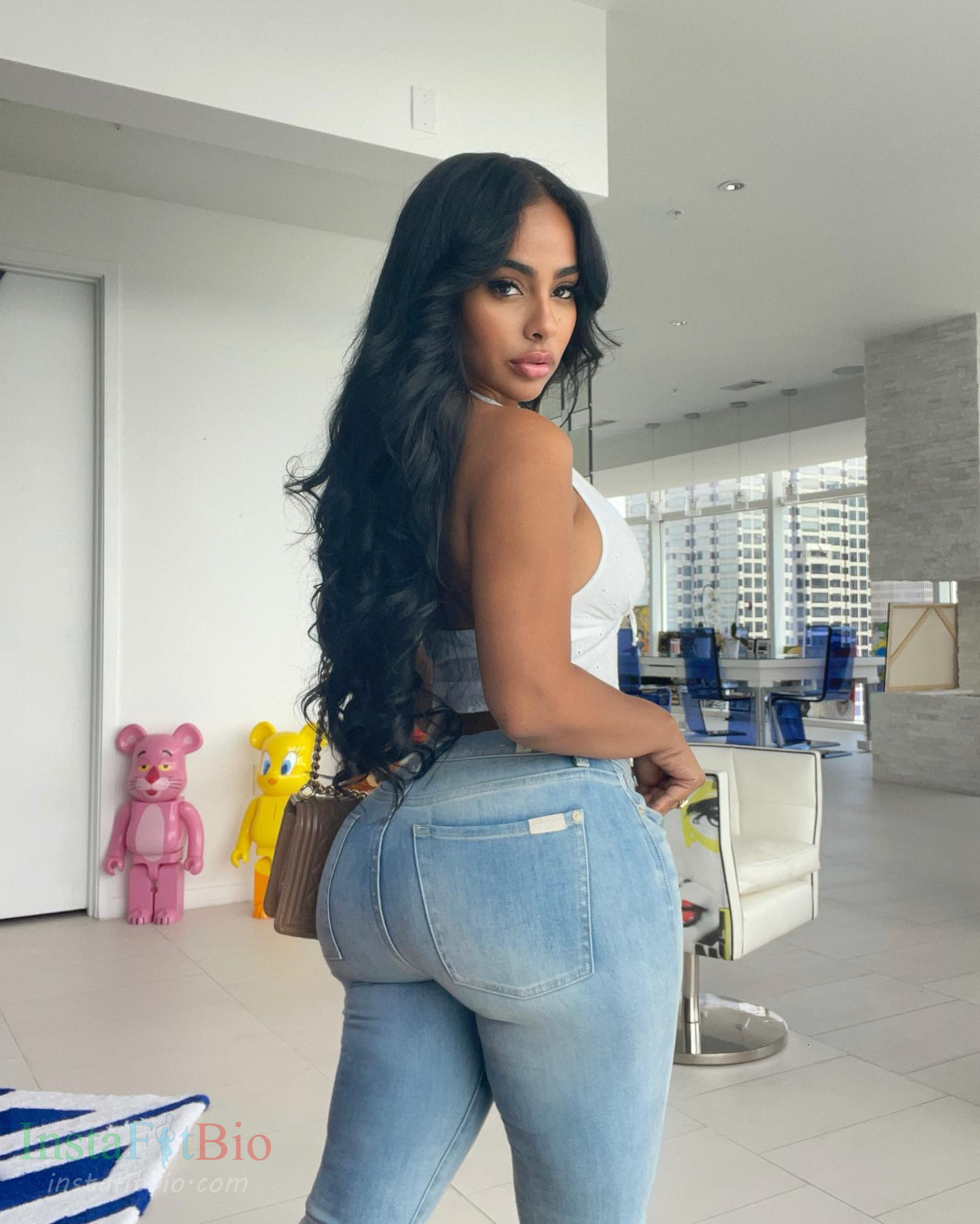 Ayisha-Diaz-Wallpapers-InstaFitBio-4 Ayisha Diaz