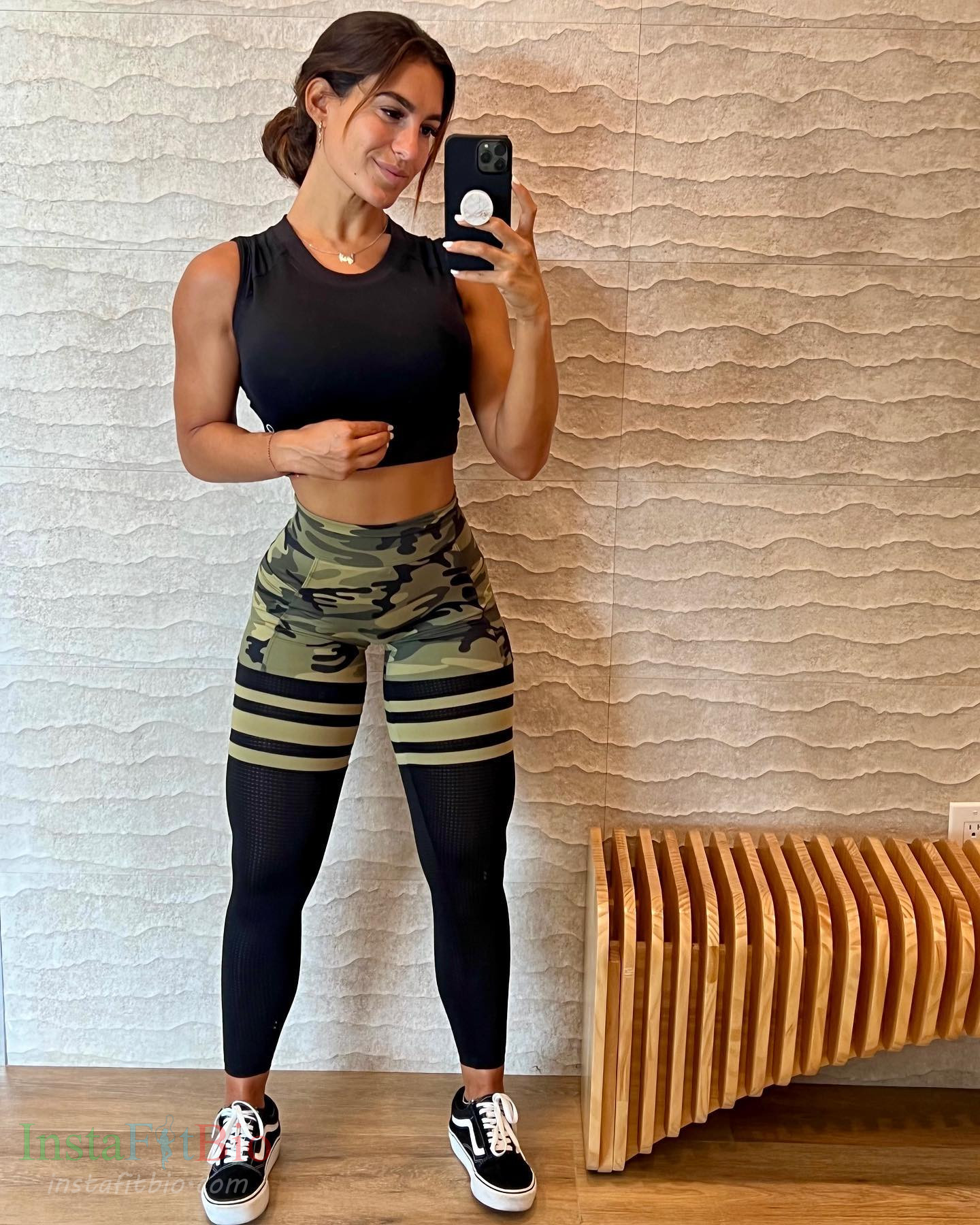 Drea-Thomas-Wallpapers-InstaFitBio-2 Drea Thomas