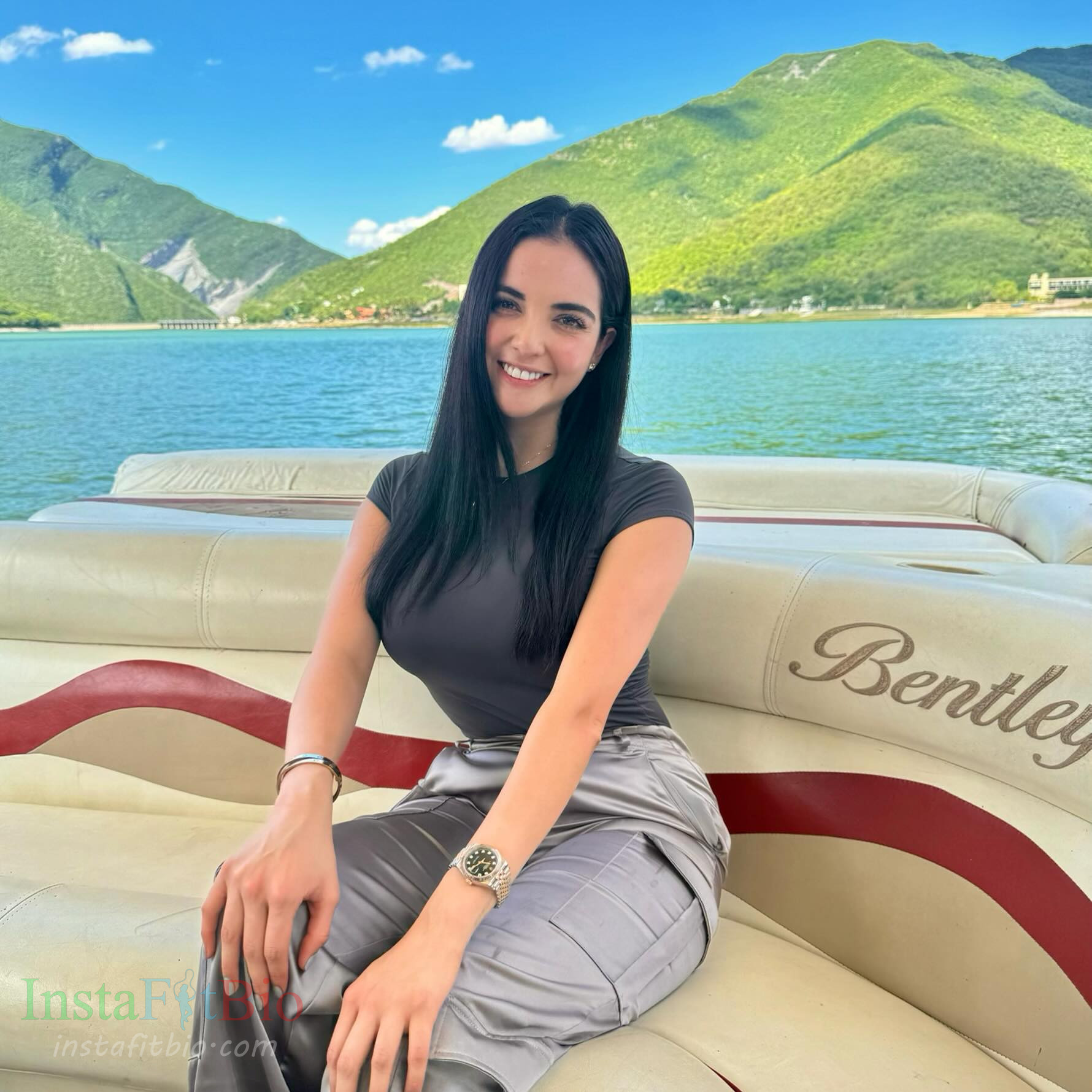 Liz-Alexa-Wallpapers-InstaFitBio-9 Liz Alexa