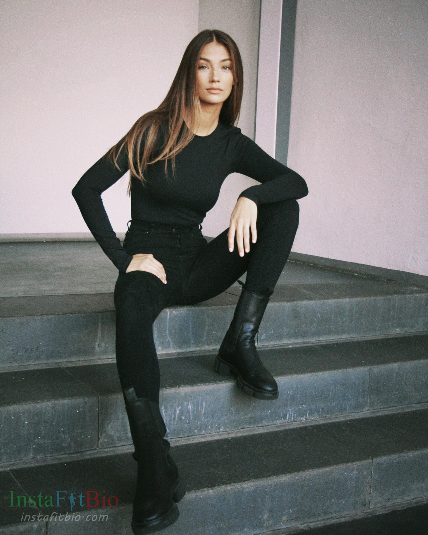 Lorena-Rae-Wallpapers-InstaFitBio-8 Lorena Rae