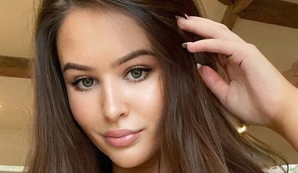 Simone Goodall InstaFitBio