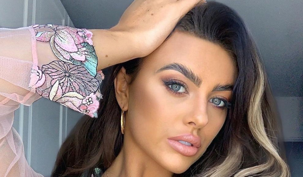 Rosie Anna Williams InstaFitBio