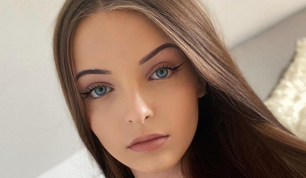 Janine Normal InstaFitBio