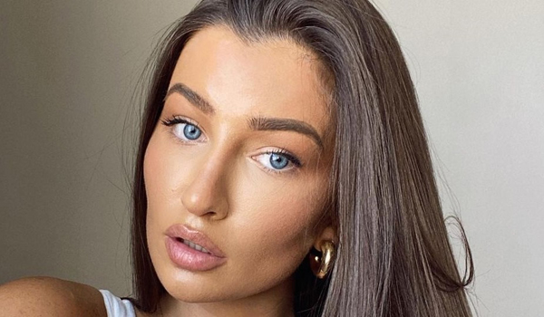 Alice Olivia Cross InstaFitBio