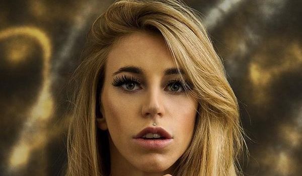 Blcknk stella InstaFitBio