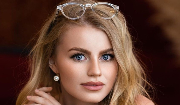 Ann Kathrin InstaFitBio