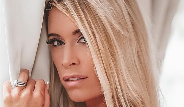 Ashley Kolfage InstaFitBio