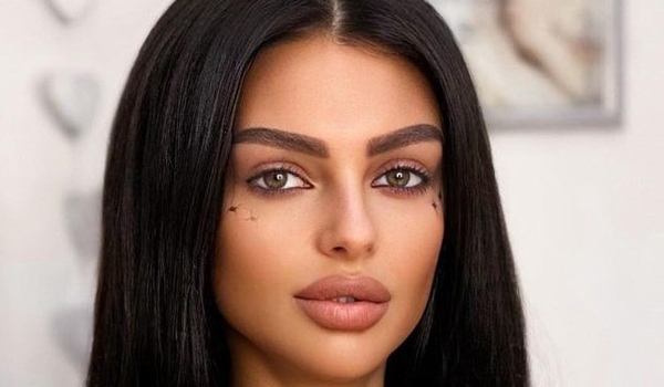 Schastie est 3 InstaFitBio