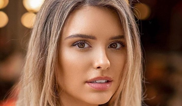 Chiara Marie InstaFitBio