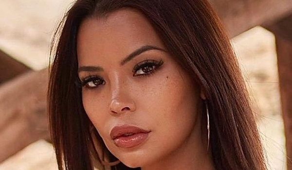 Emma Jade InstaFitBio