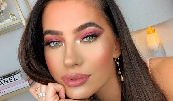 Laura Badura InstaFitBio