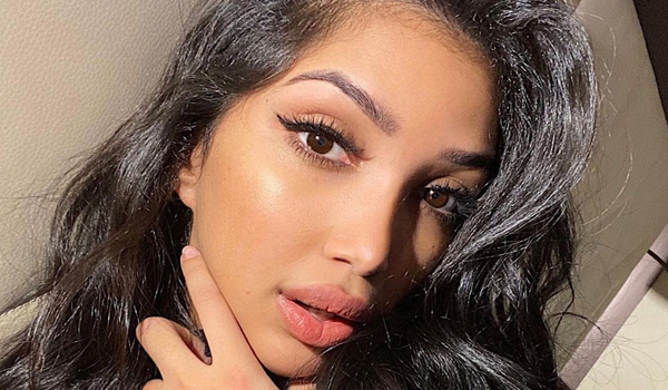 Naomi Selvaggia De Crescenzo InstaFitBio